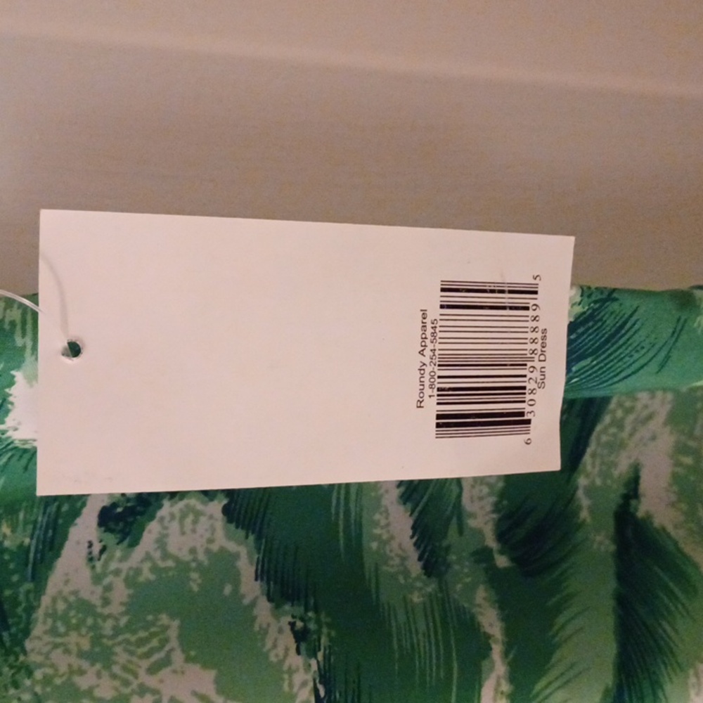 Roundy Bay sleeveless dress 100% polyester size L mainly green with white - Picture 3 of 7
